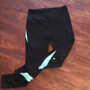 Victoria’s Secret sport leggings